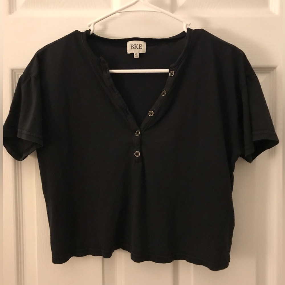 BKE Buckle Black Button-Up Women's Crop Top XSmall